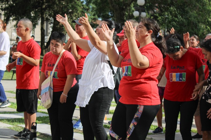 La Paz se sumó al Día del Síndrome de Down con una actividad en la plaza